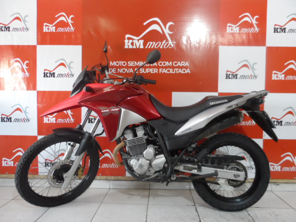 Honda XRE 300 Vermelha 2015 | KM Motos | Sua Loja de Motos Semi Novas