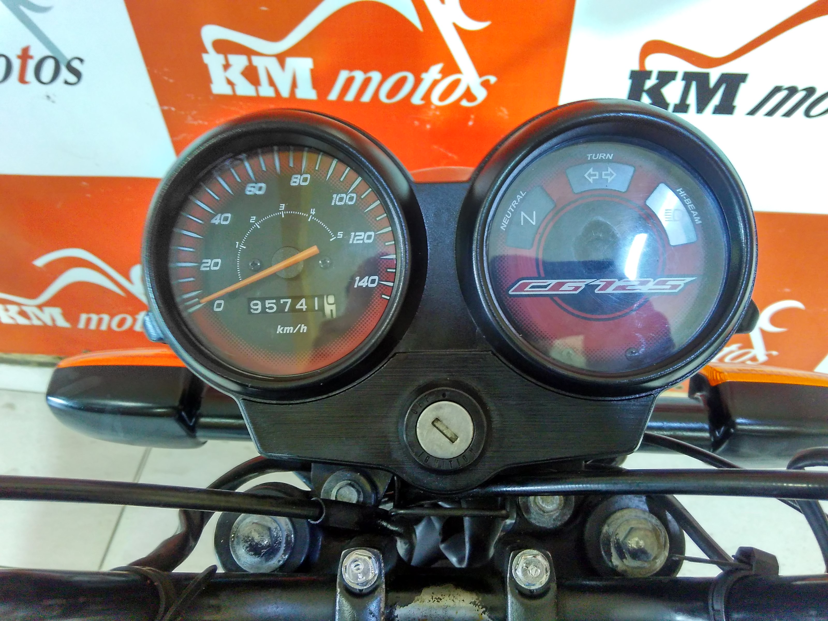 Honda CG 125 Fan ks 2011 Roxa KM Motos Sua Loja de Motos Semi Novas